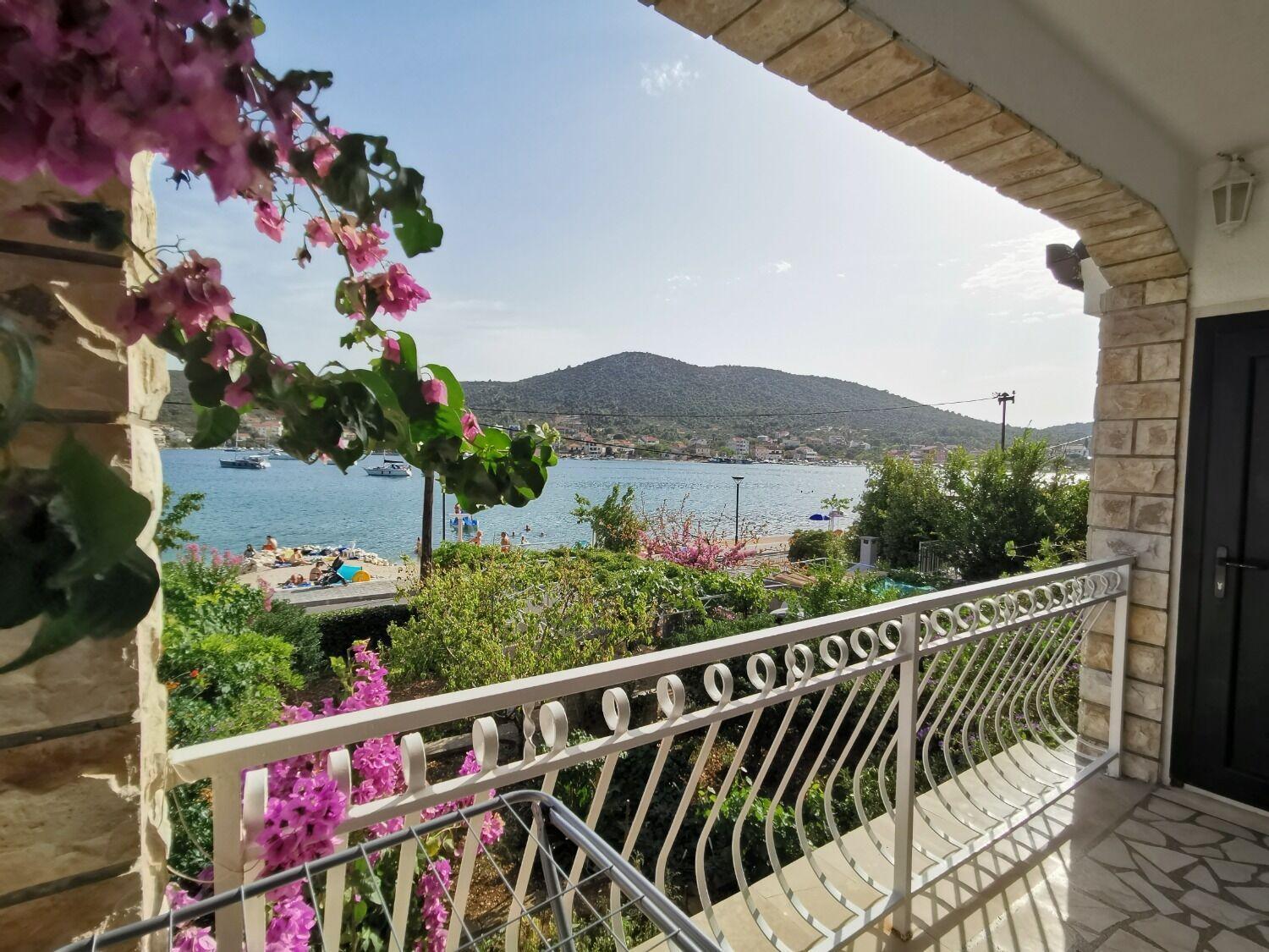 Apartments Srđan Vinisce Ngoại thất bức ảnh
